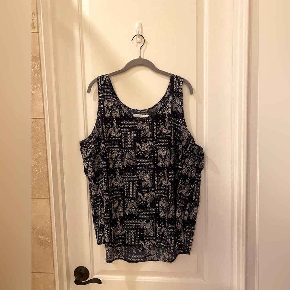 Time and Tru Paisley Navy and White Top XXL